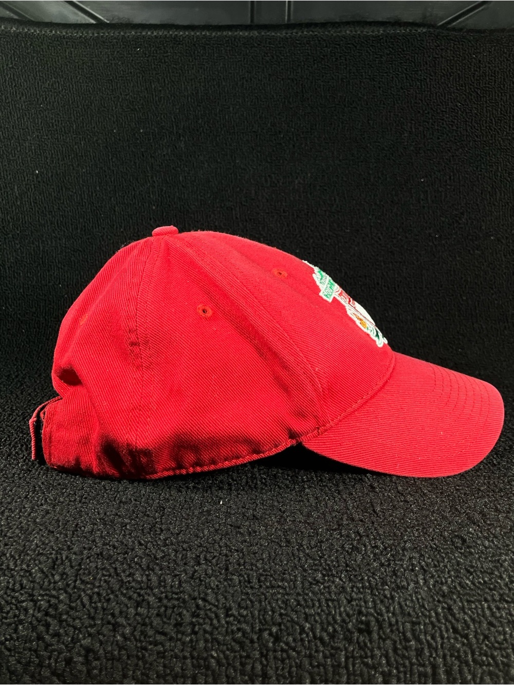 Liverpool FC Soccer Hat Cap Embroidered Crest OTS Strapback OSFA Red - Picture 3 of 7